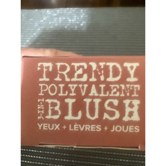 Nudestix Trendy Multi-Tasking 3-in-1 Blush ~ Eyes + Lips + Cheeks ~ NEW IN BOX! - Picture 3 of 3